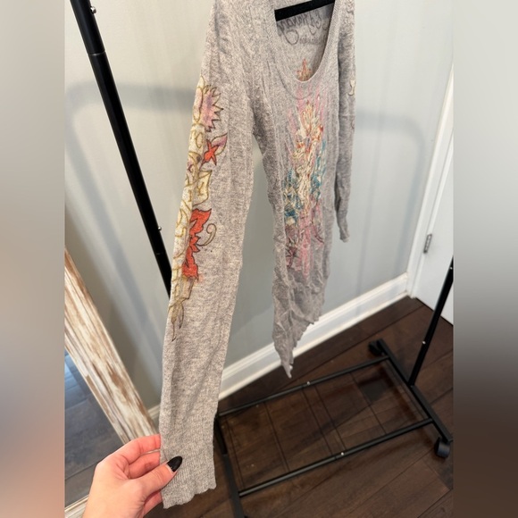 Ed Hardy Gray Graphic Long Sleeve Shirt - Picture 3 of 8